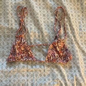 Acacia cannons top in lilou